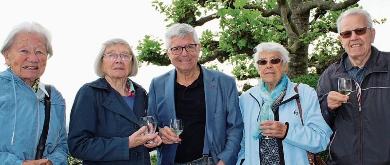 «Über solche Themen sollte man mehr sprechen», finden Hedy Dürrenberger, 
Lili Wüthrich, Joël Mussilier, Margrit Moser und Markus Scherrer (von links).