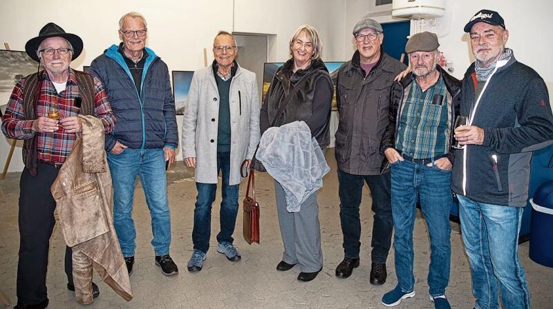 Der Fotoklub Solothurn war auch zu Besuch (von links): René Schulthess, Heinz Heid, Roger Heid, Renate Wälchli, Rolf Weber, Bruno Häfliger und Ernst Meister.